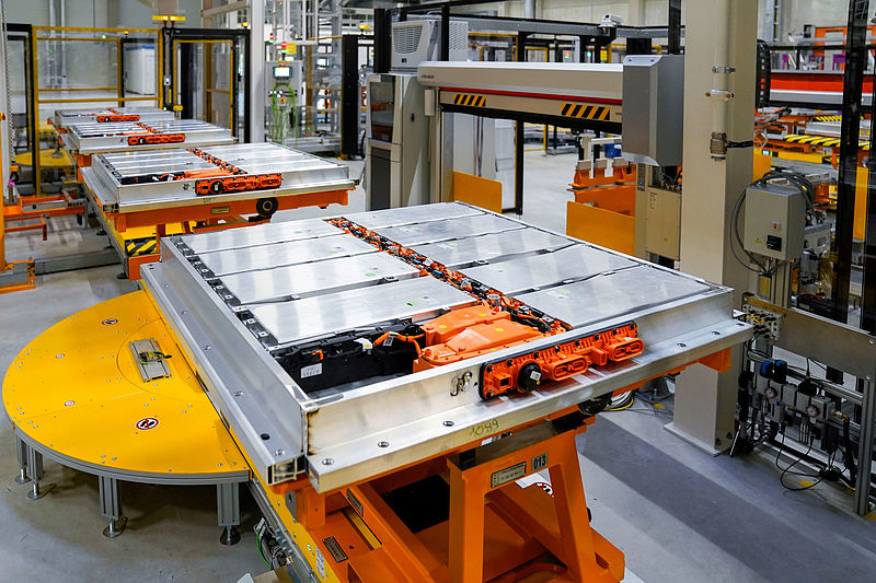 Kraftvolle Batteriesysteme aus Braunschweig: Volkswagen Group Components zündet nächste Stufe der Produktion